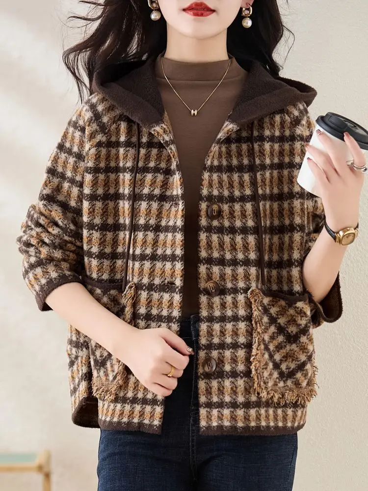 

2026 Новое свободное повседневное клетчатое пальто с капюшоном на весну, осень-зиму, короткое и плотное женское шерстяное пальто, верхняя женская куртка, пальто