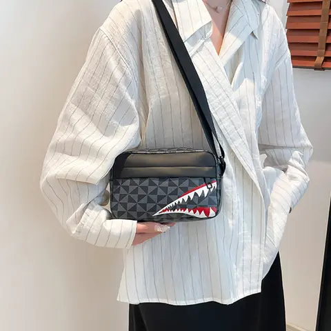 Kreativ Shark Mouth Crossbody-väska Enkel Myntväska Mobilväska Casual Mode Crossbody Stor Kapacitet Liten Fyrkantig Väska 8 best sales crossväska herr - №2