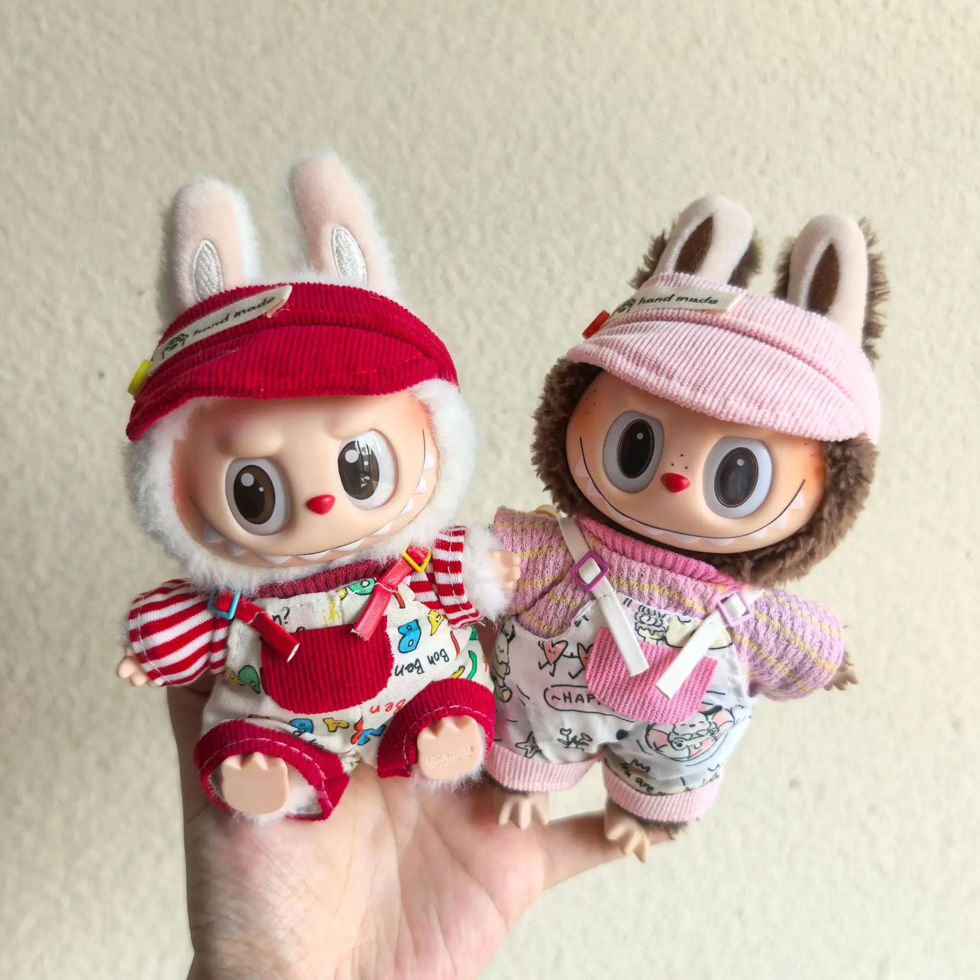 

Clothes For Labubu Cute Red Graffiti Rain Boots Set Apparel Accessories Suitable For 15Cm 17Cm Labubu 1st To 3rd Gen