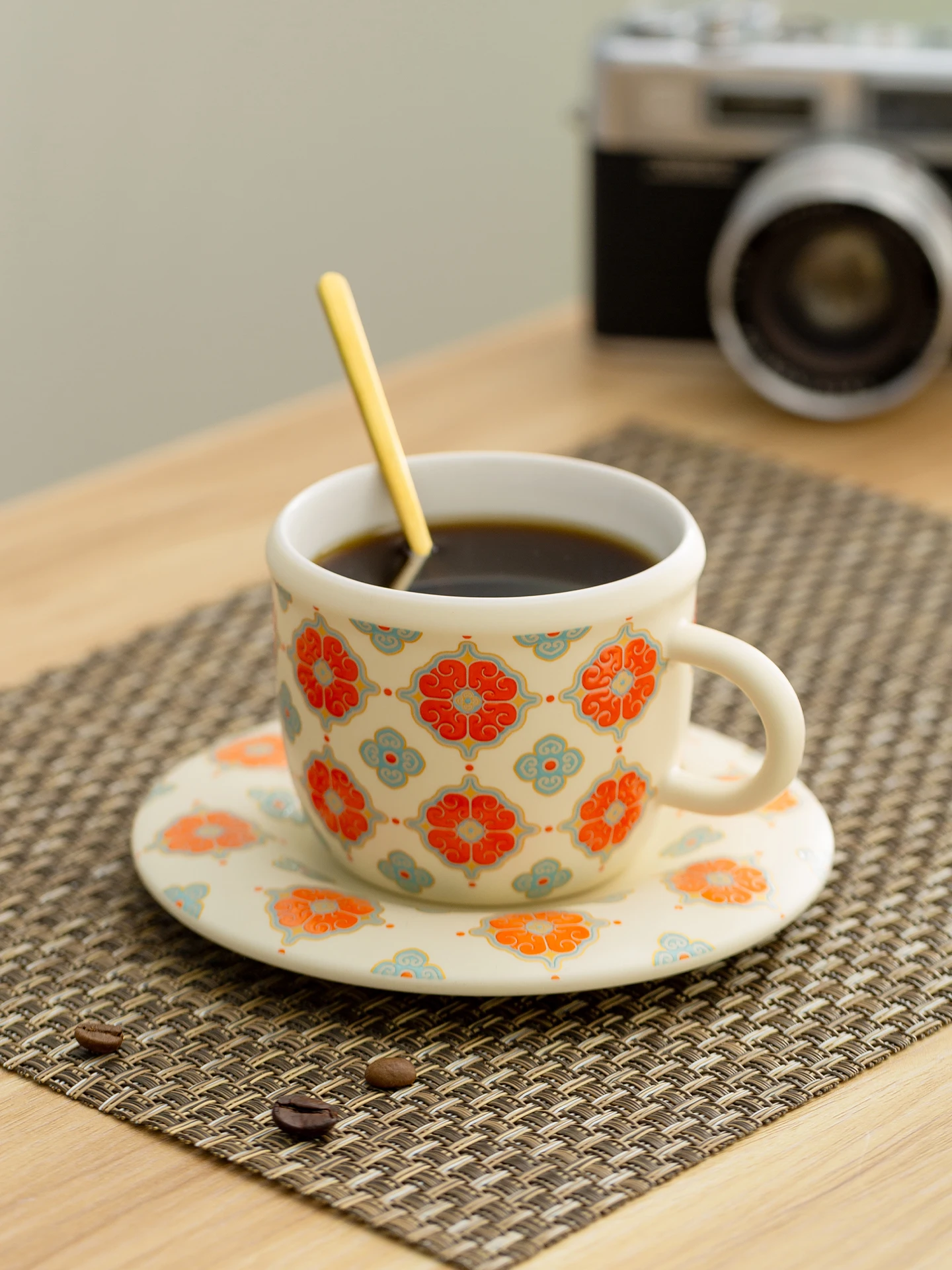 cerc-coffee-cup-set-with-gift-box-ternoon-tea-set-golden-and-silver-design-premium-quali-dining-utensils