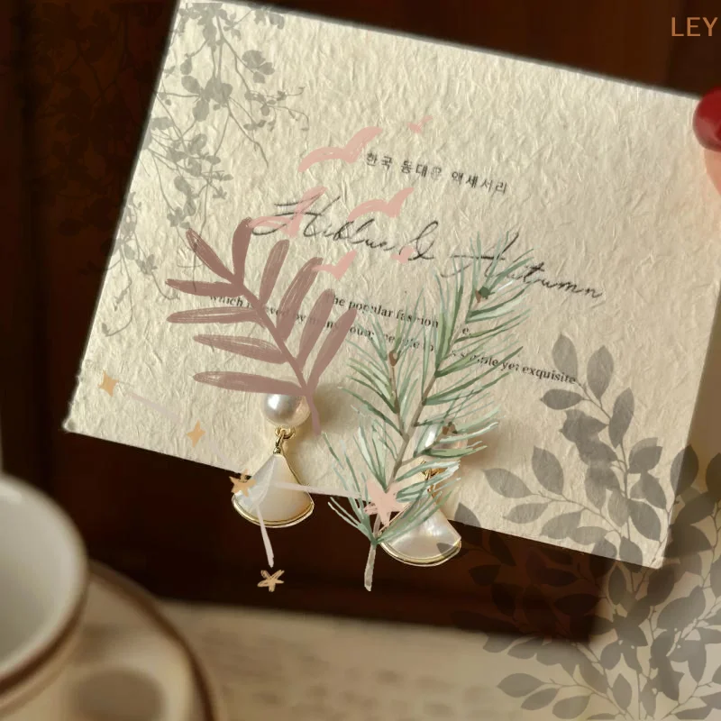 French-Style Gentle Pearl Fan-Shaped Earrings, Versatile And Elegant Ear Accessories, Suitable For Work And Dates, Light Luxury