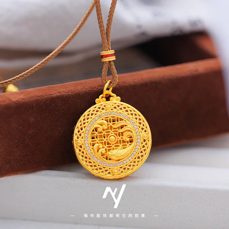 

999-point diamond, hollowed-out filigree, ancient method gold, good luck koi, compass pendant, braided rope neckla
