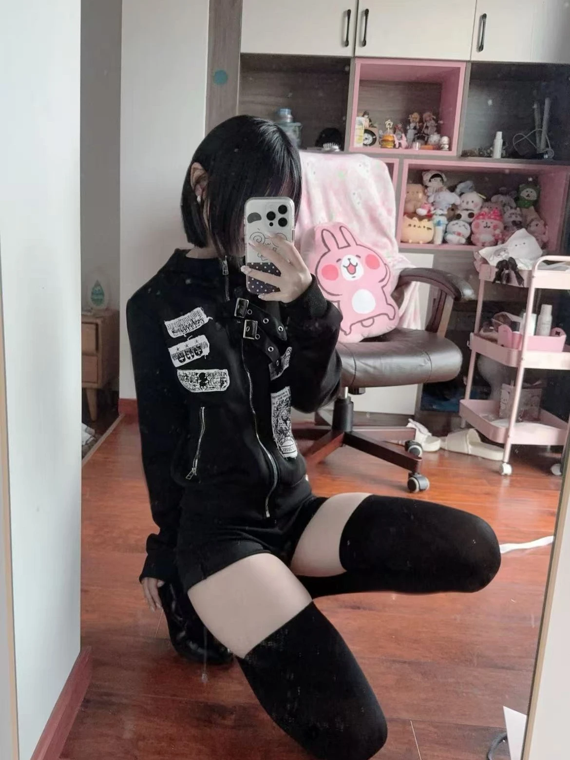 Punk Patch Print Zip Up Hoodie Metal Buckle Strap Decor Hooded Jacket Y2K Alt Streetwear Dark Outfit Gothic Multi Zipper Pocket