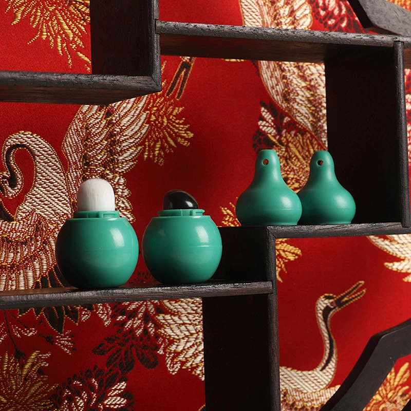 Mini Gourd-shaped Silicone/Nylon Lip Brushes Portable Lipstick & Lip Balm Applicator With Cap Perfect Smudge Tool