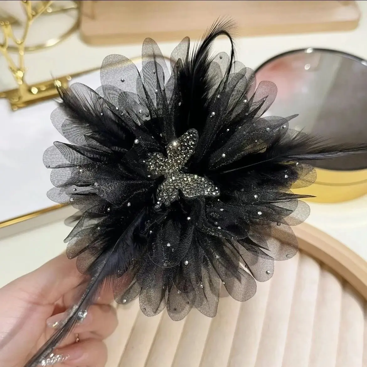 Luxury New Headwear Starry Sky Butterfly Black Feather Shark Hair Clip per le donne eleganti accessori Casual per artigli per capelli femminili