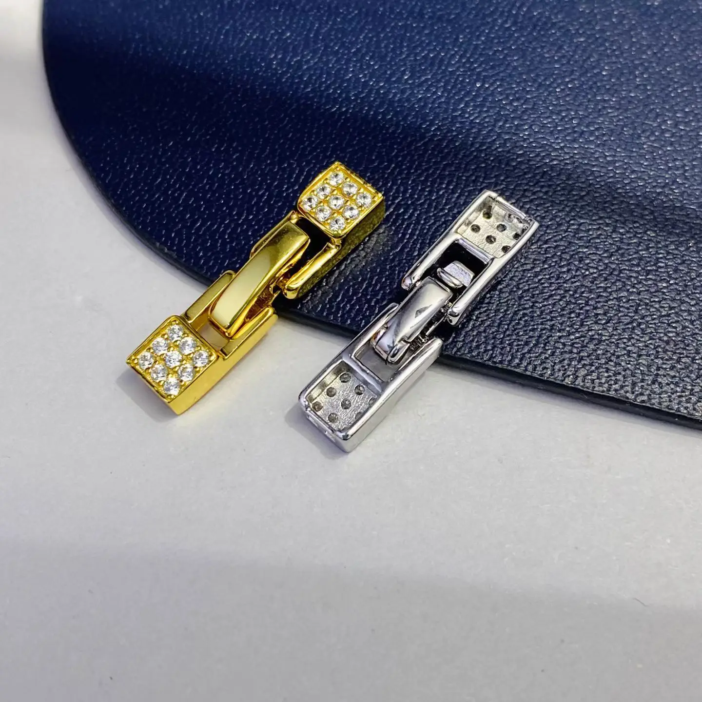 

Fashion Hot DIY Nice Quality S925 Sterling Silver Clasp Necklace Bracelet Clasp Hook for 5-10mm Size Pearls