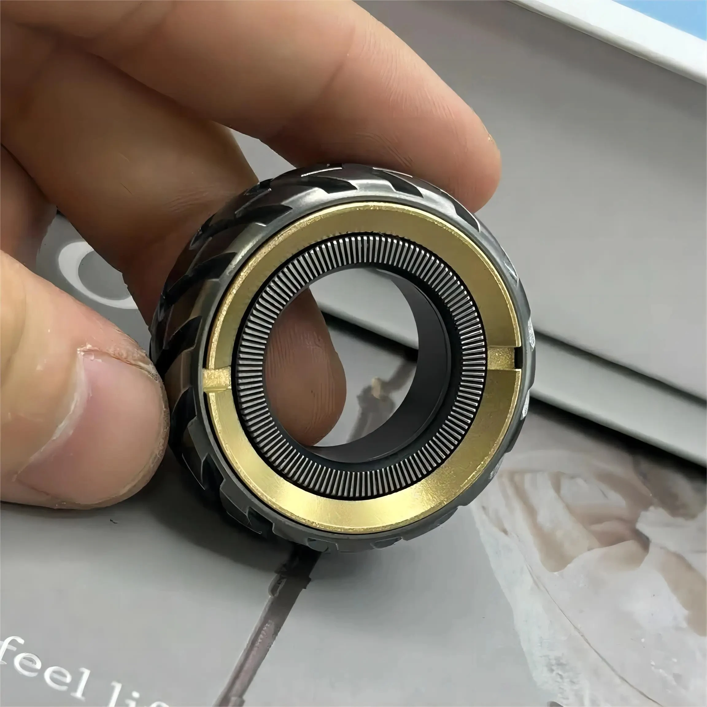 T-CONCEAL Magnetic Fidget Ratchet Ring EDC Toys Adjustable Haptic Ring Stainless Steel Fingertip Metal Tyre Toys Stress Spinner