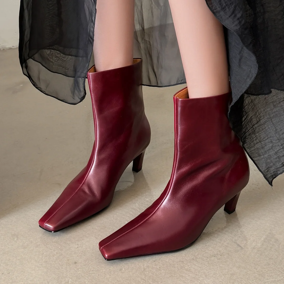 Damskie buty ze skóry bydlęcej na cienkim wysokim obcasie z kwadratowymi noskami, wsuwane jesienne botki eleganckie damskie czarne/winnoczerwone krótkie botki buty kobieta