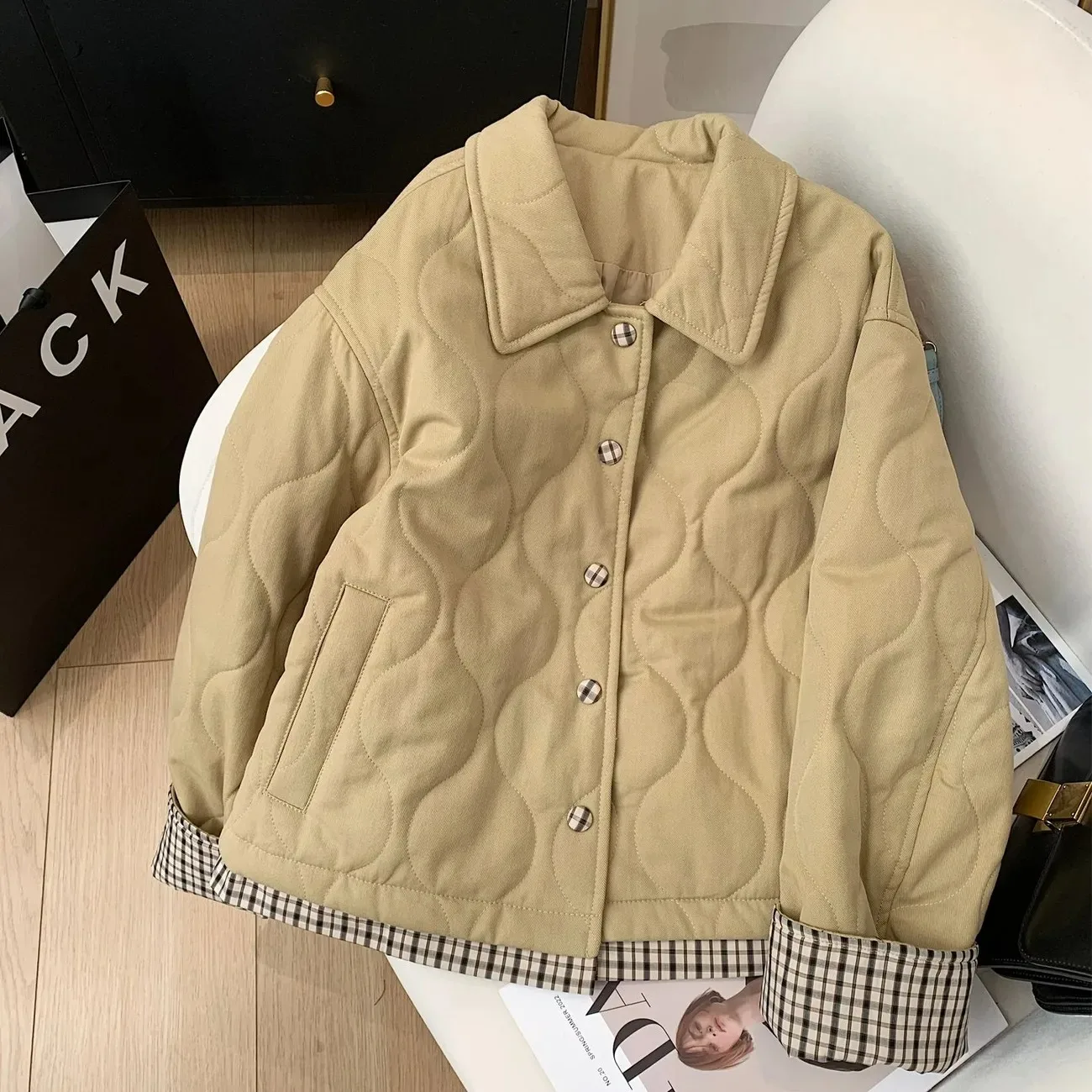 Abrigo acolchado con patrón de diamante suelto para mujer Jaet de algodón Thiened de invierno Faionable Retro Sle temperatura del aire caliente