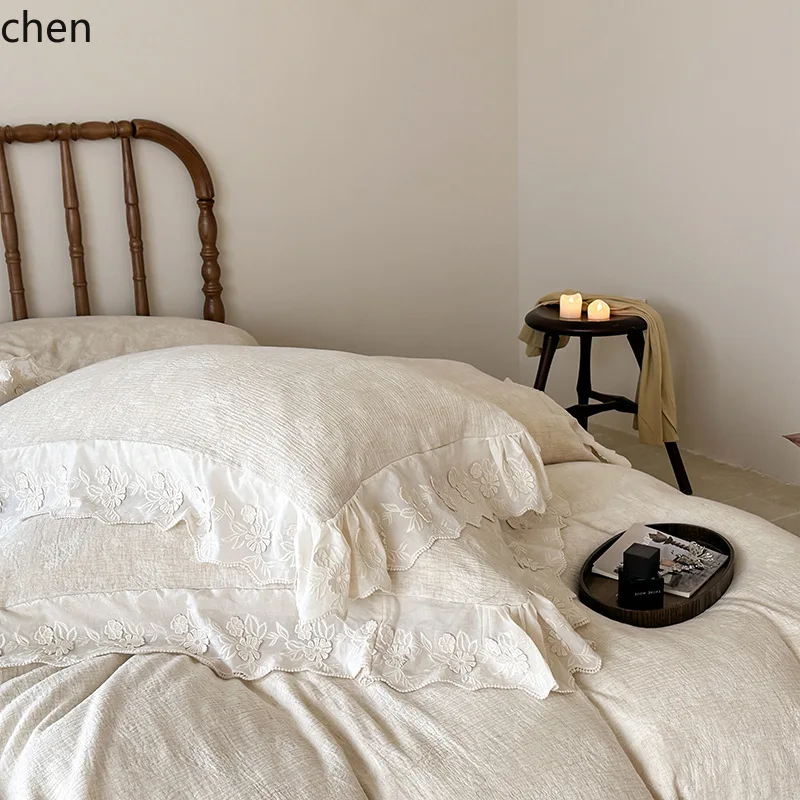 ZML four-piece set of moisture-proof lace duvet covers is washable, soft, and skin-friendly