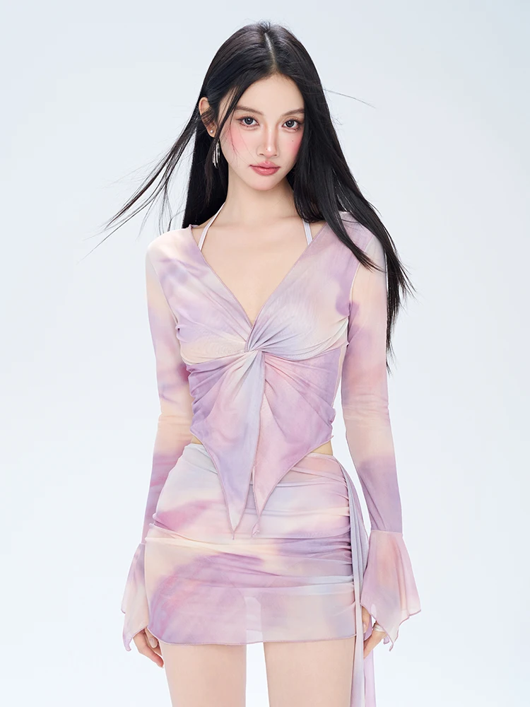 

Summer Heat Wave Women's Swimwear Long Sve Bikini Four Piece Set Beautiful Hot Spring Vaion Resort Swimming Costume