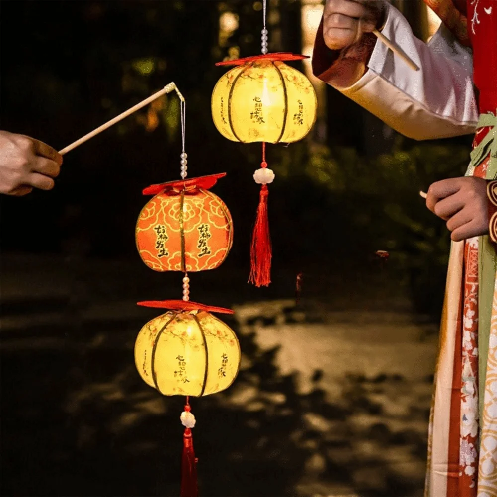 

Ancient New Year Persimmon Lantern 2026 Horse Year Handmade Luminous Lantern with Tassel Traditional Chinese Lantern Home Decor