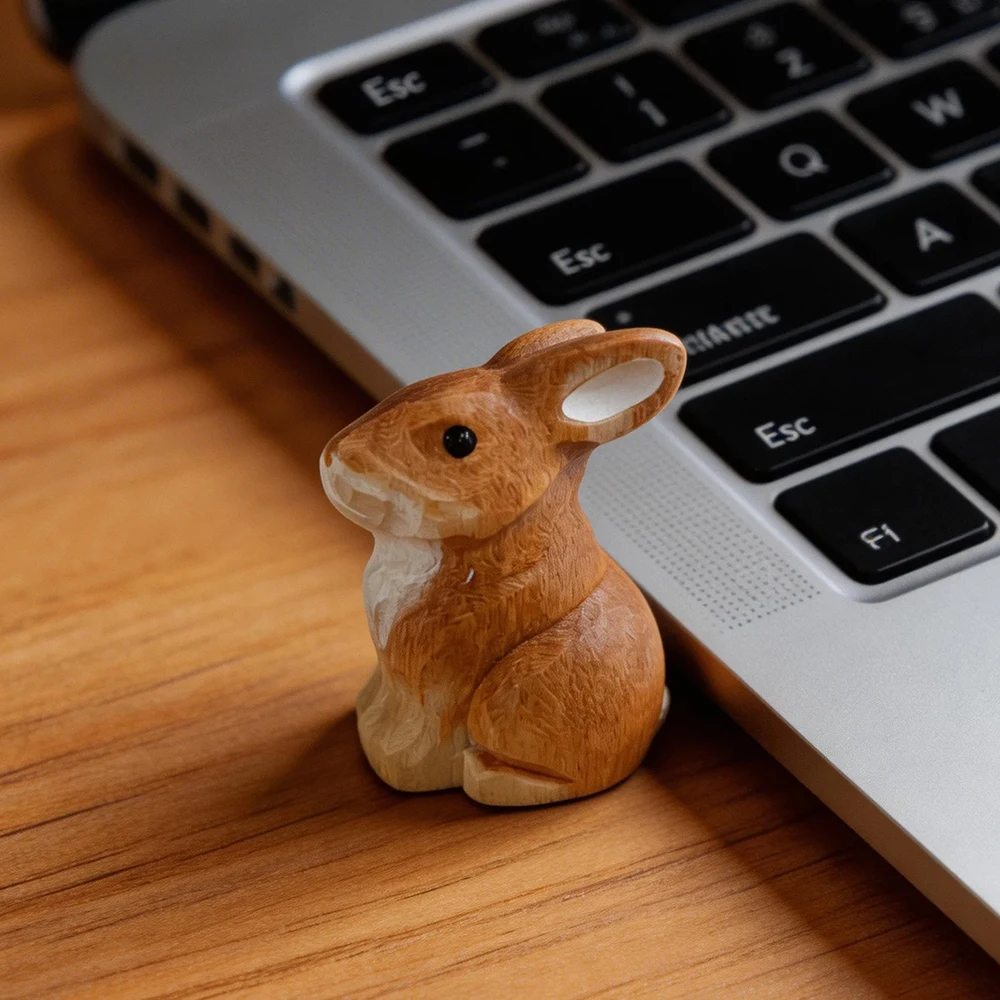 Hand Carved Wooden Rabbit Figurine Cute Bunny Animal Statue Home Desktop Decor Ornament Gift Office Decoration Accessory Easter