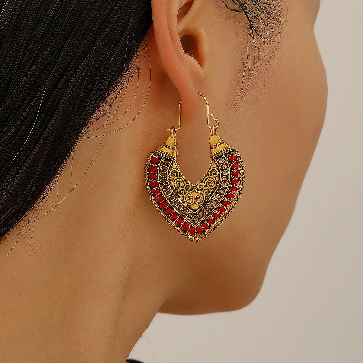 Vintage Bohemian Hollow Ancien - đánh giá và giá Ethnic Fashion Trends 2026