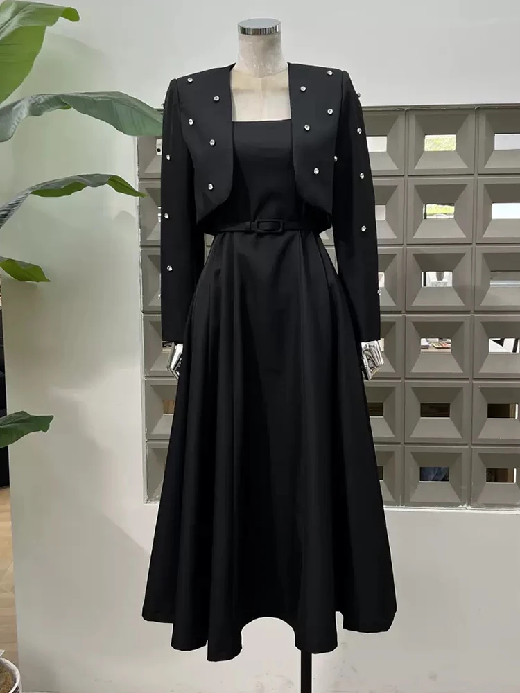 高級感のある秋の新作レディースドレス、ラインストーン付きスリムジャケットトップ+大きなAラインサスペンダードレス、上品なツーピーススーツ