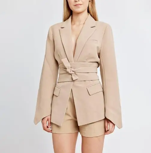 

Ladies' Elegant and Minimalist Suit Commuting 2-Piece Set with Collar and Waist Cinching Suit Jacket and Straight Shorts Set