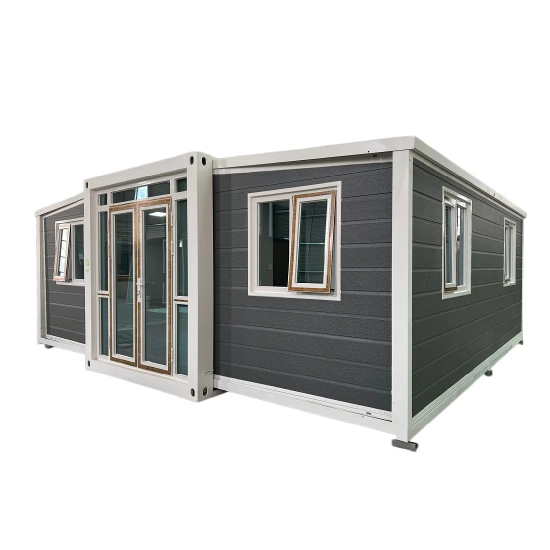 Prefabricated Contemporary High-Strength Steel Structure Three Bedroom Two Bathroom Super Large Living Space Expandable