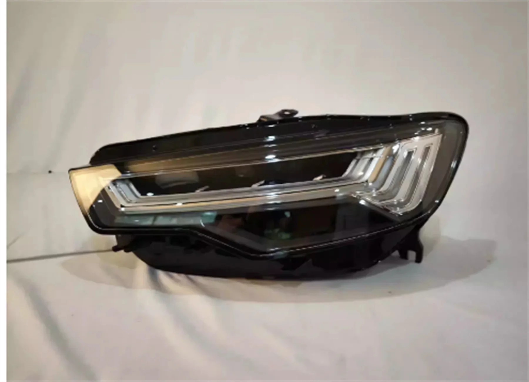 Car Headlight for Audi A6L 12-18 modified c8 Low High Beam Daytime Running DRL Turn signal