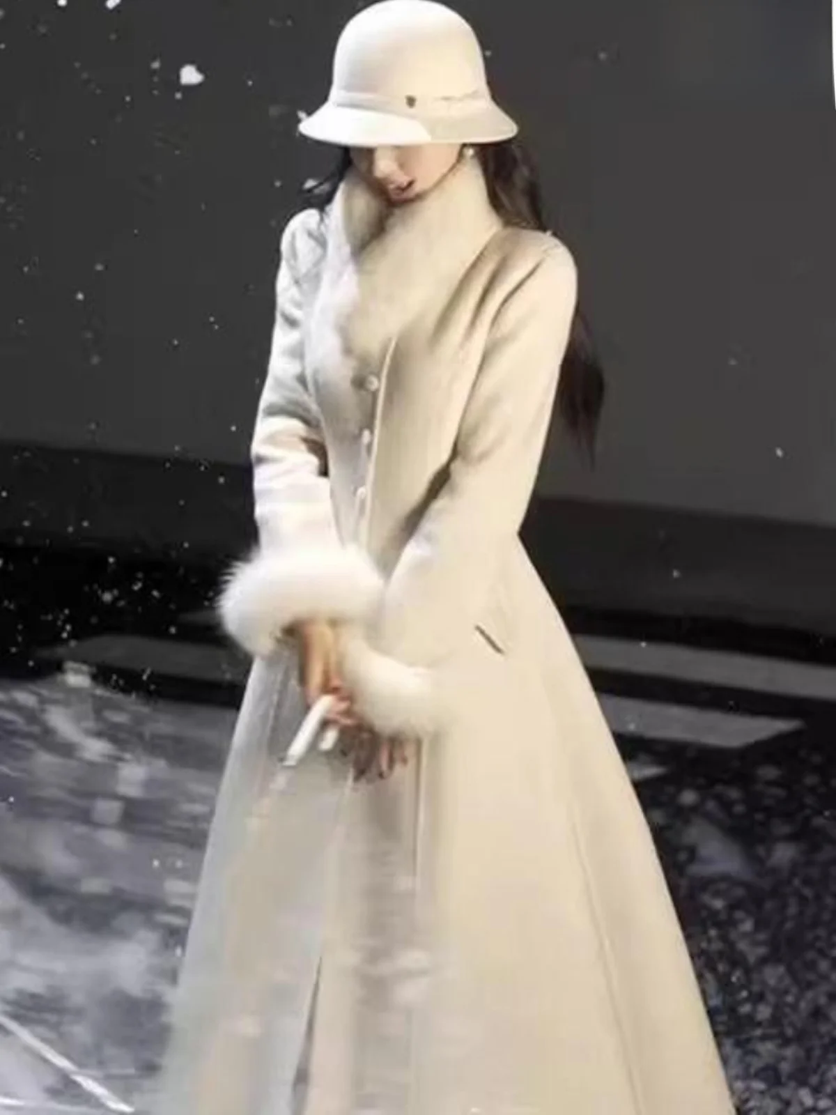 

Ladies Long Woolen Coat with Furry Sleeves Splicing Design Autumn Winter New Style Korean Version Slim Fit Outerwear Coat