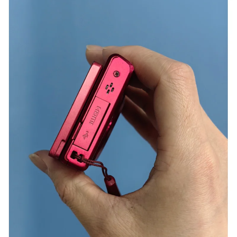 UU لكاميرا سامسونج MV800 صورة شخصية قابلة للطي Vlog 5X زووم بصري 16.1MP 90% جديد أحمر