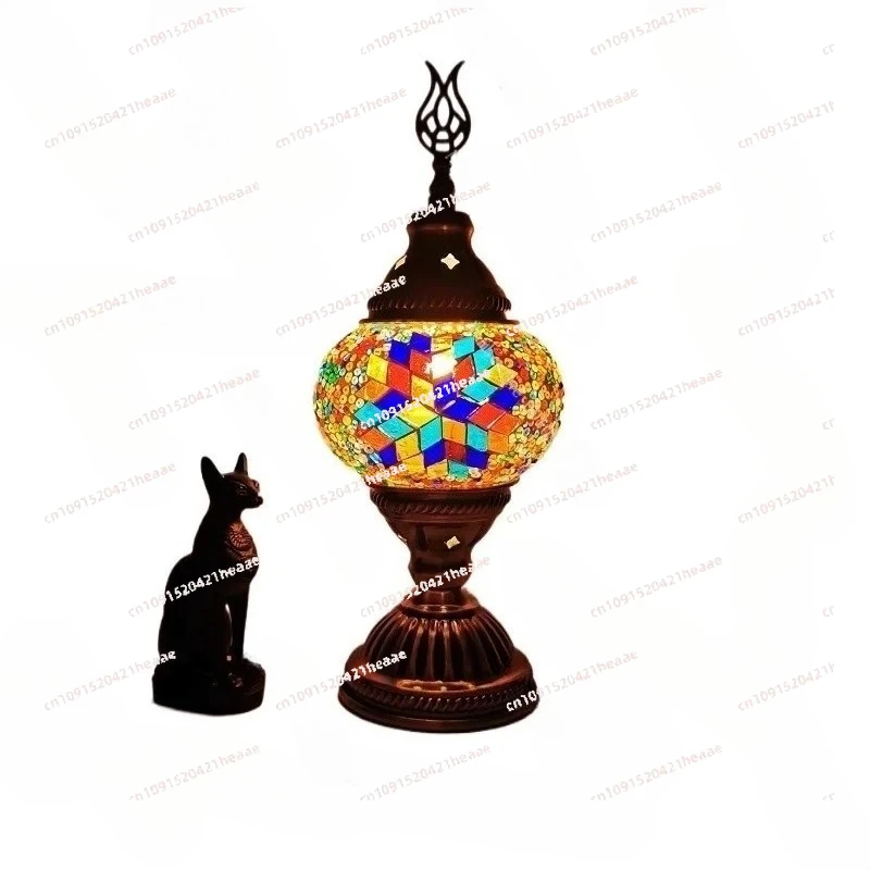

Suitable for Limited Edition Vintage Romantic Table Lamp, Decorative Small Lamp for Bedroom, Study, Cafe, Restaurant, and Hotel