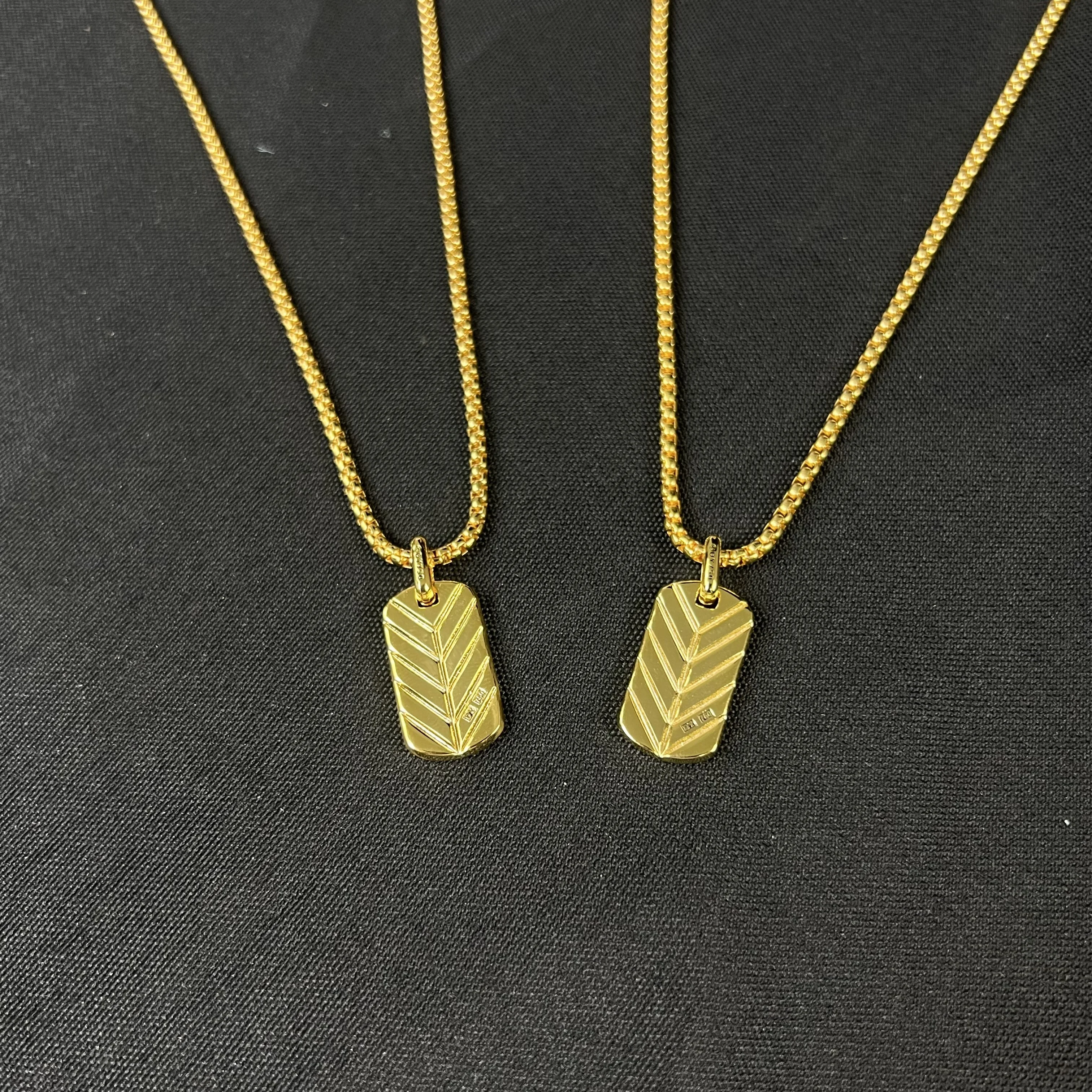 S925 الفضة الاسترليني الذهب الجديد الماس الكامل العلامة التجارية مربع قلادة محايدة شخصية الموضة الاتجاه الرجعية مجوهرات فاخرة بسيطة #2