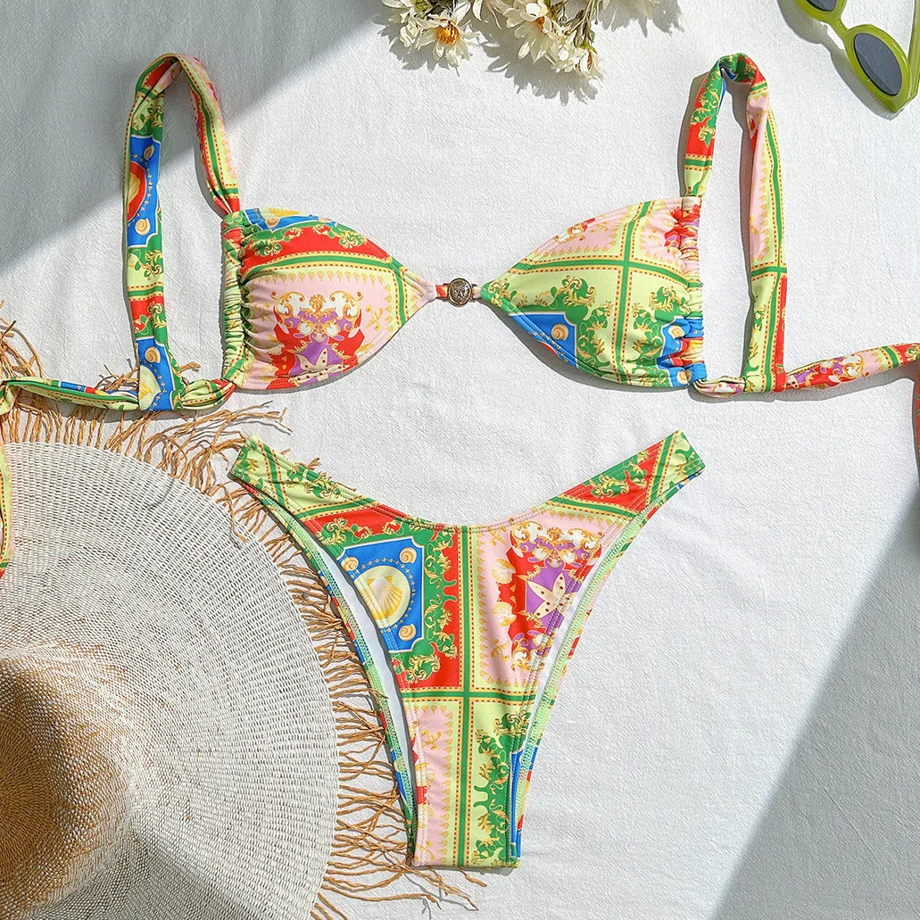 

Винтажный принт, микро-бикини, стринги, сексуальный купальник для женщин, 2026, повязка на спине, завязанный купальник, праздничный купальный костюм, комплекты бикини Mujer