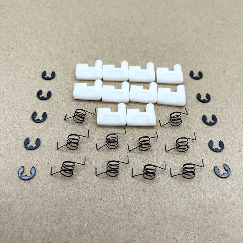 10Pcs Rewind Starter Flywheel Pawl Dog Spring Clips Set For Chinese Chainsaw 4500 5200 5800 45cc 52cc 58cc Gas Chain Saws Parts