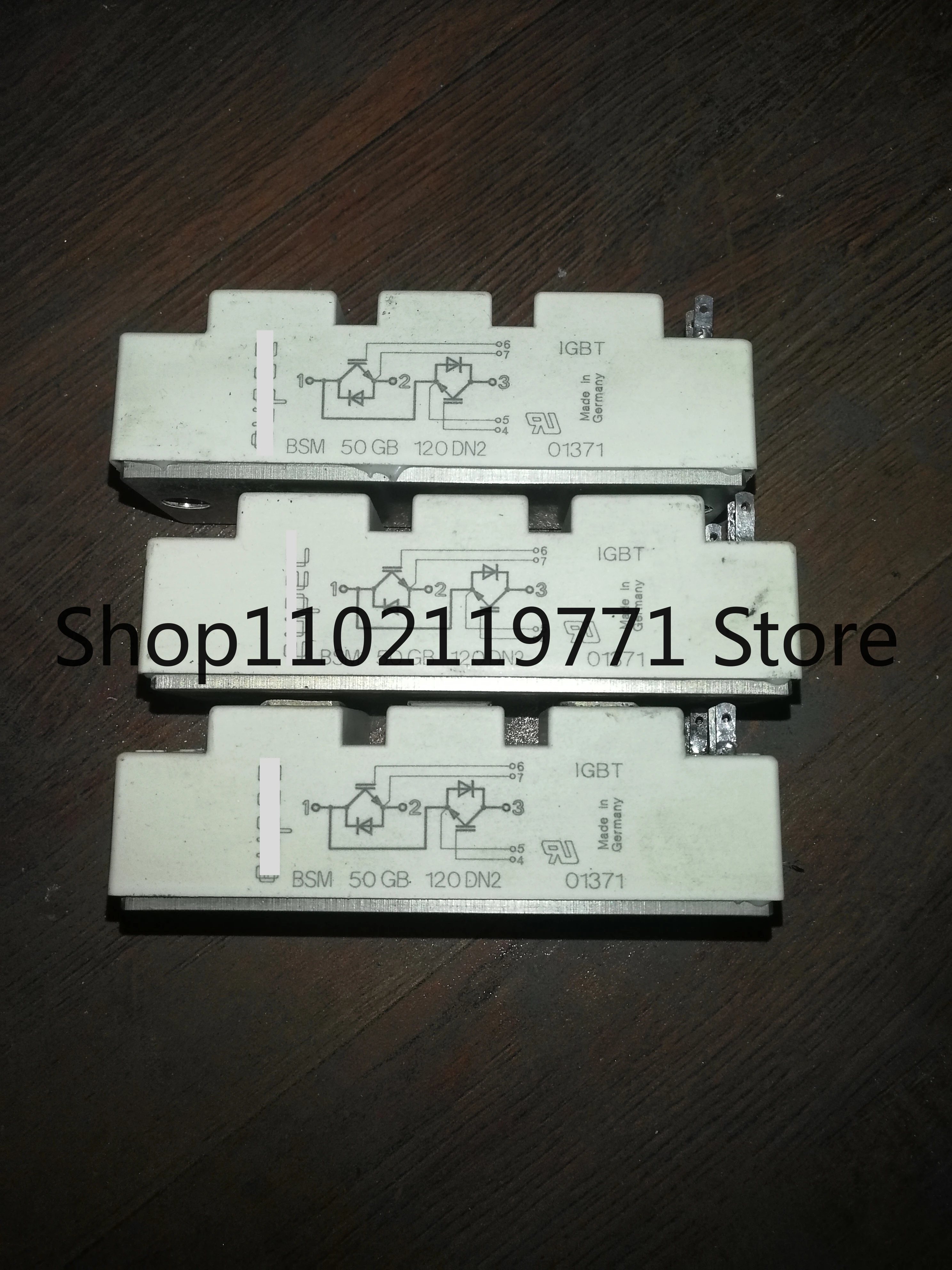 

BSM50GB120DN2 50A/1200V used in stock (1piece) the test pass