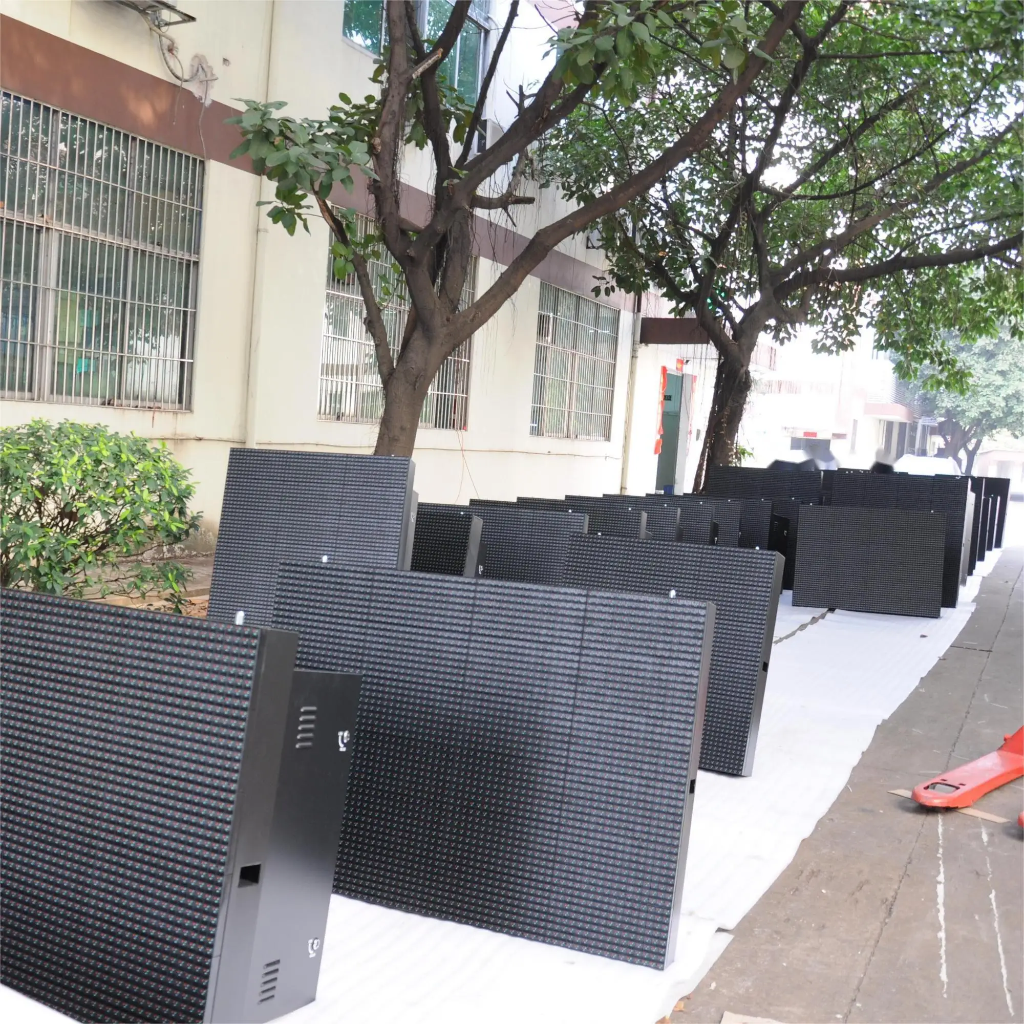 DIP LED Traffic Warning VMS Panel Variable Message Sign for Severe Weather Road