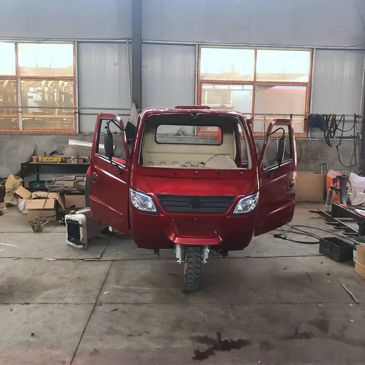 20253 عجلات مركبة زراعة البضائع دراجة ثلاثية العجلات الكهربائية 1000 واط قوة كبيرة مغلقة مع المقصورة