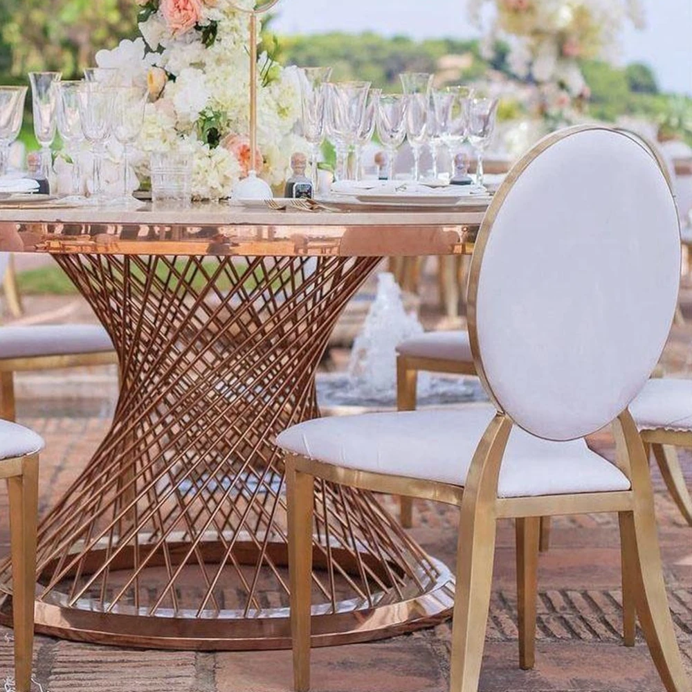 40 قطعة) f30 وسائد جلدية بيضاء بإطار ذهبي وسادات خلفية ناعمة من الفولاذ المقاوم للصدأ كراسي زفاف مستديرة