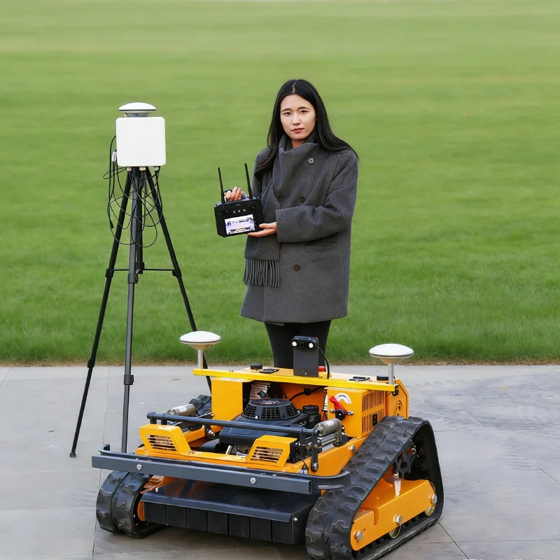 

Индивидуально настраиваемая вездеходная машина для прополки полей с гусеничным ходом и дистанционным управлением, интегрированная машина для стрижки газонов и прополки.