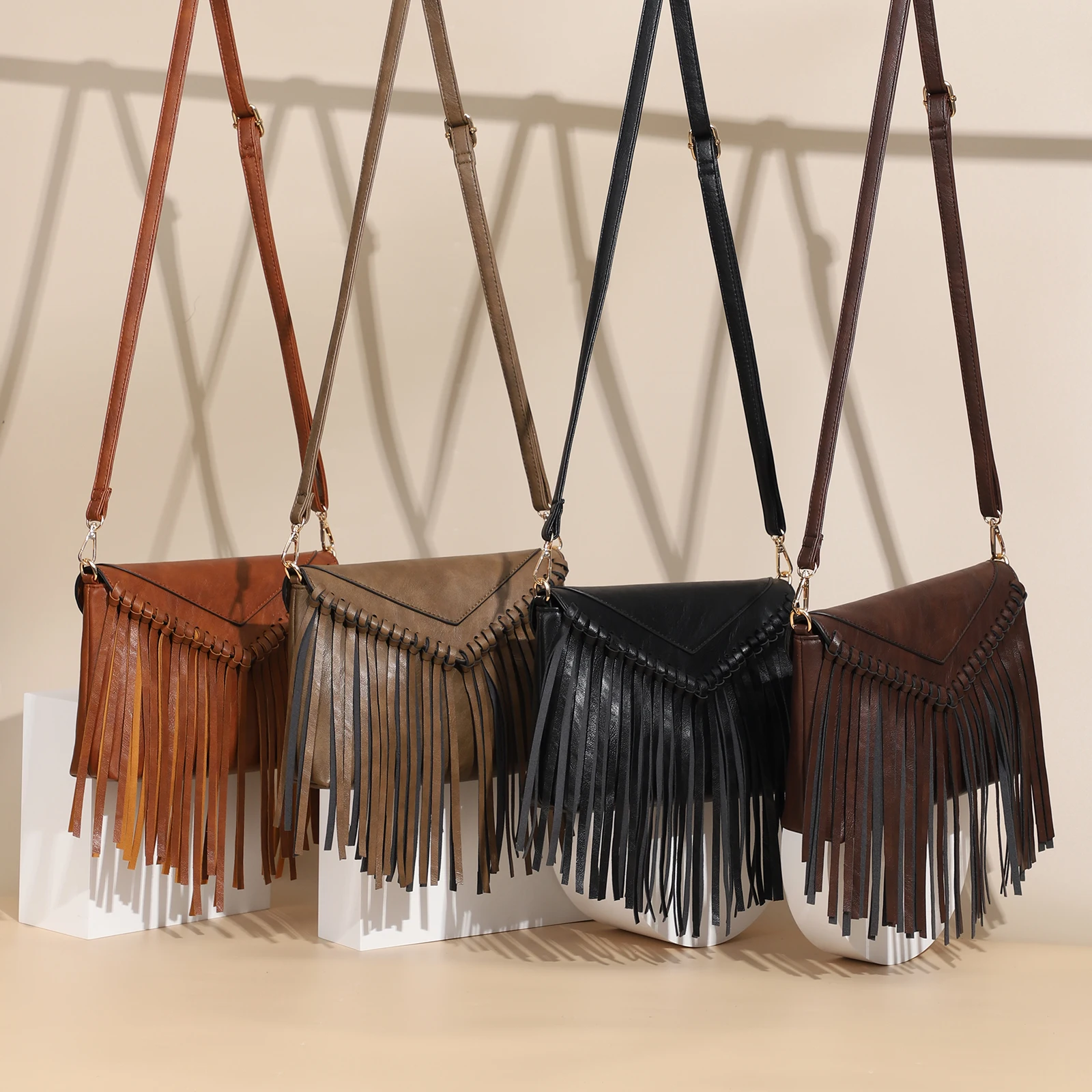 Boho Style Tassel Crossbody Bag Vintage Western Shoulder Bag Casual Fringe Messenger Bag For Women