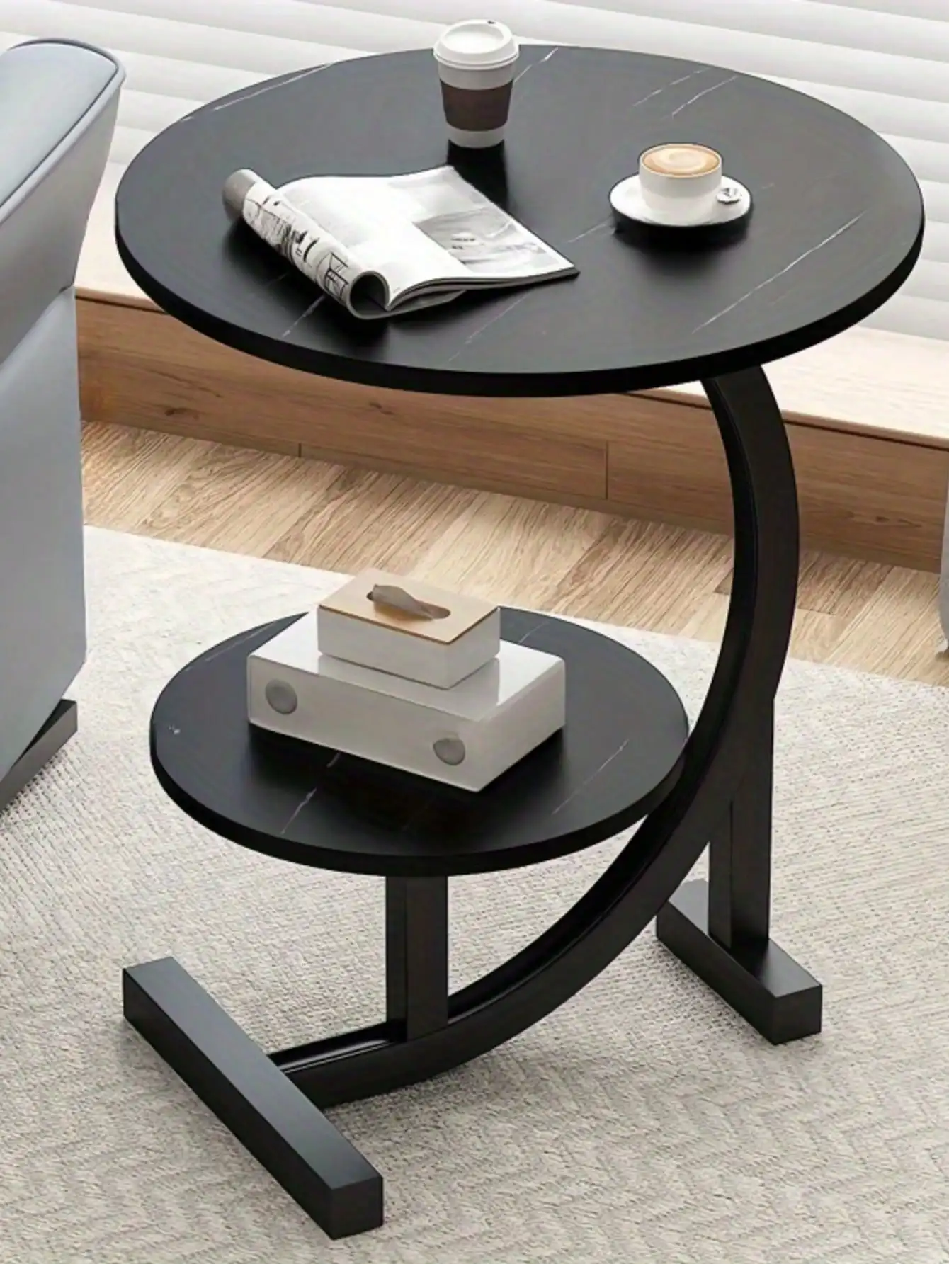 Simple Luxury Solid Wood Circular Coffee Table - Modern Double-Layer Sofa Side Cabinet, Creative Lightweight Luxury Side Table, Chic And Simple Living Room Circular Coffee Table, Suitable For Bedroom, Balcony, Living Room And Kitchen Leisure Tables