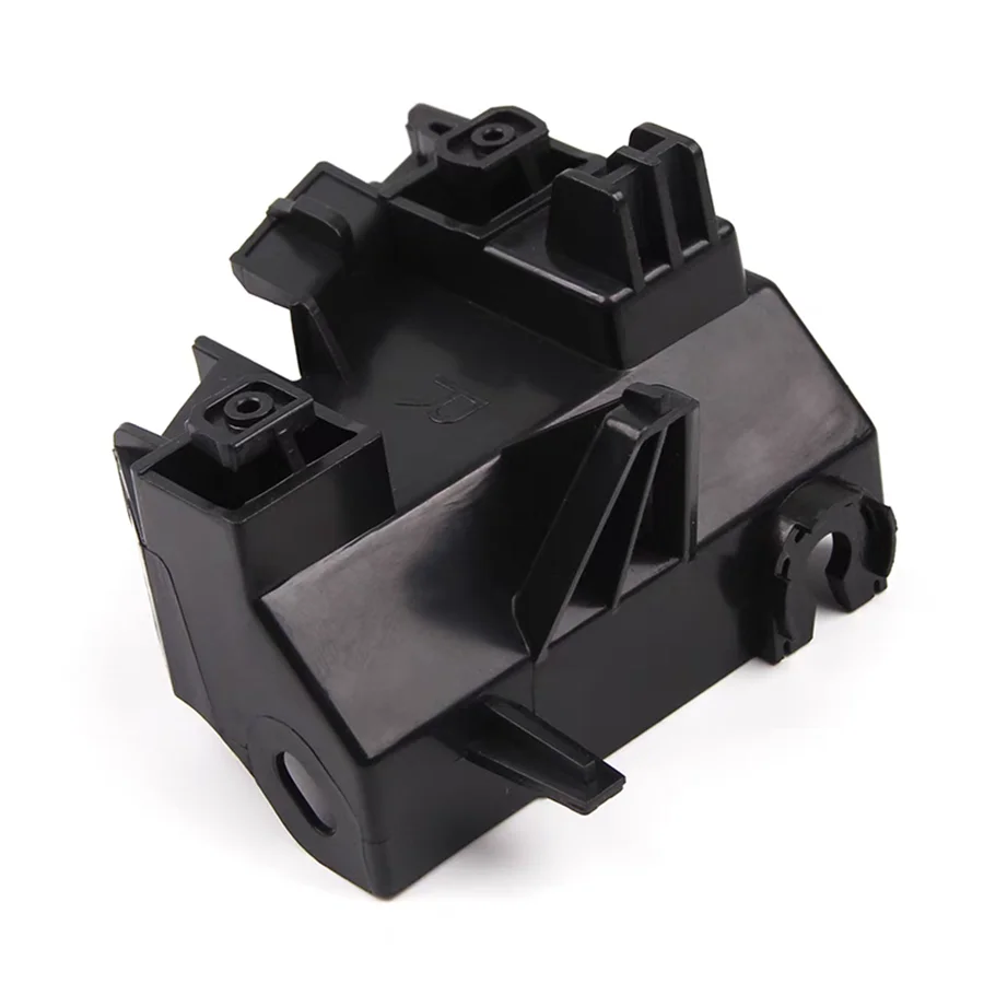 Wooeight 1Pc Rear Retainer Bracket For Toyota LAND CRUISER Prado LC150 2010-2017 2020 Rear Bumper Combination Lamp Holder Rack