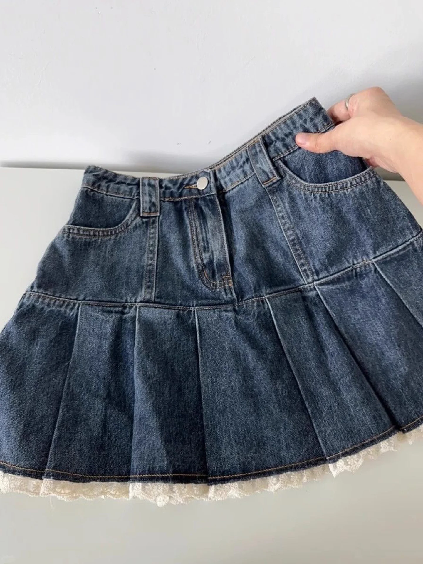 High Waist A-Line  Skirt with Lace Trim Denim Half-length Women's Fashion Autumn New Style Slimming Splicing Beautiful