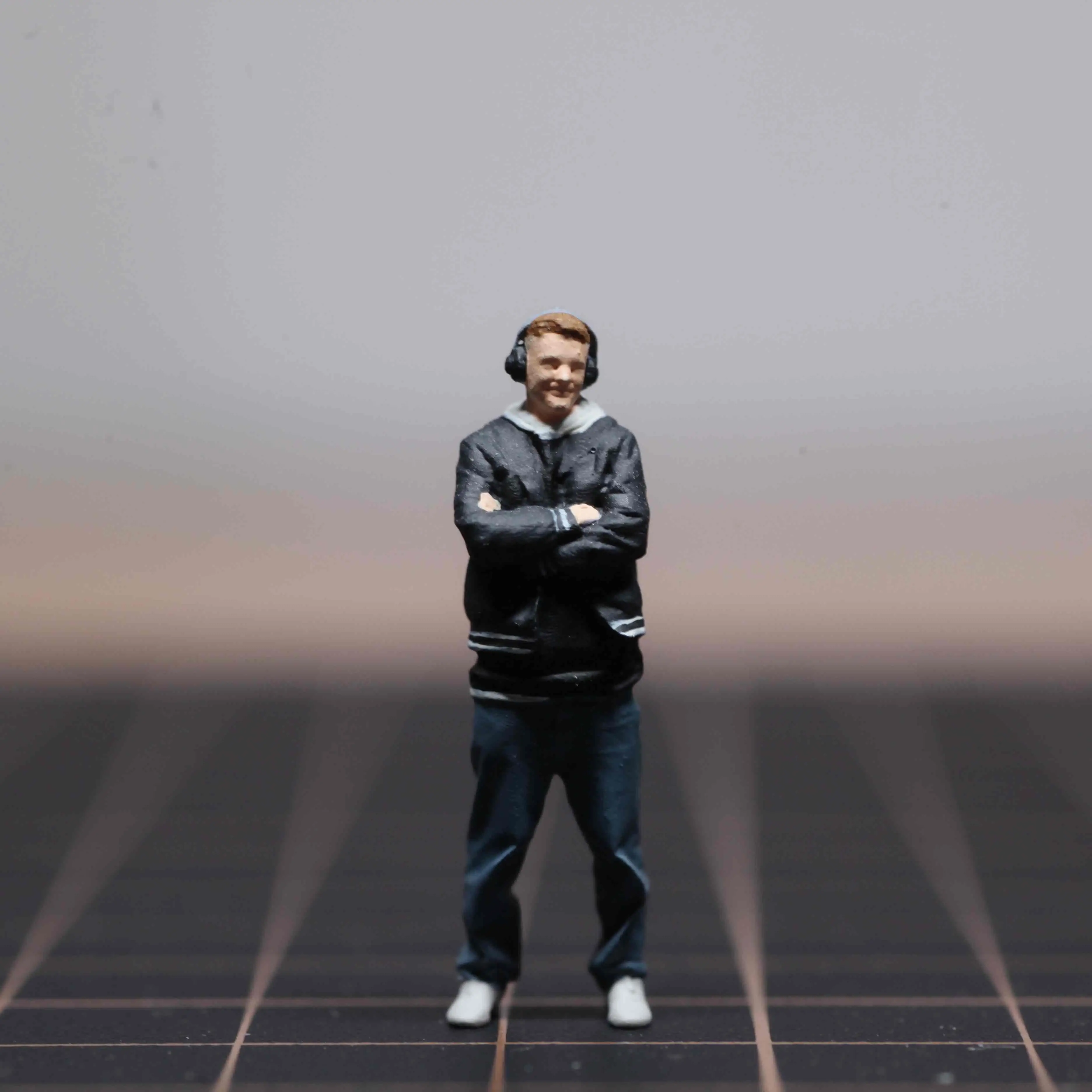 

King Toys 1:64 1:87 1:43 Figurines Scale Model Resin Cool Guy Dioramas Diecast Miniature Collection 140