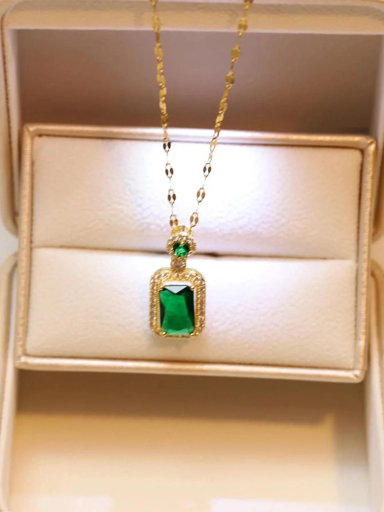 Green Square Crystal Jewelry Set For Women: Necklace, Ring And Earrings In Gold Tone