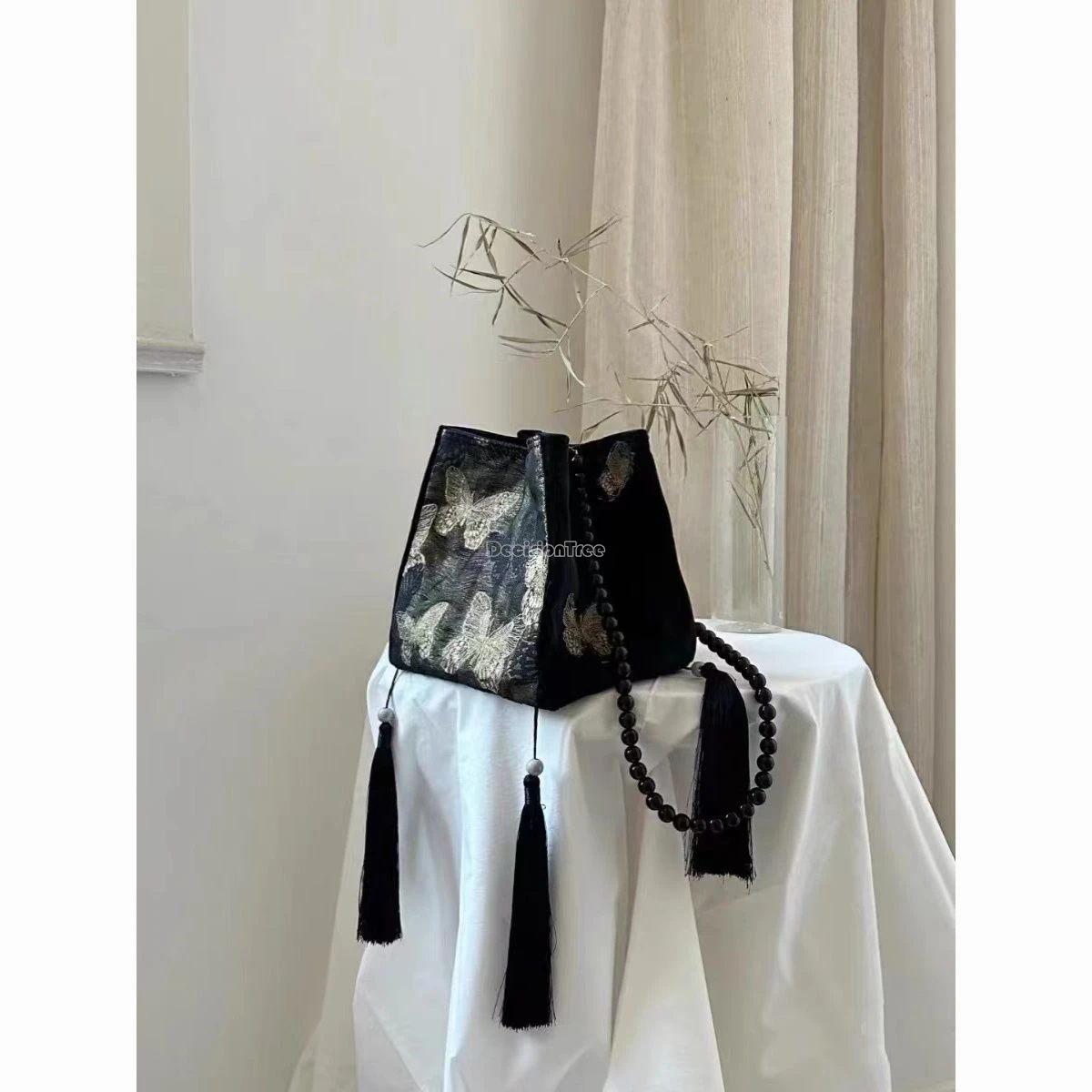 2025 nowy chiński vintage frędzlami zroszony hanfu akcesoria torebka damska motyl haft retrp torba na ramię crossbody w513