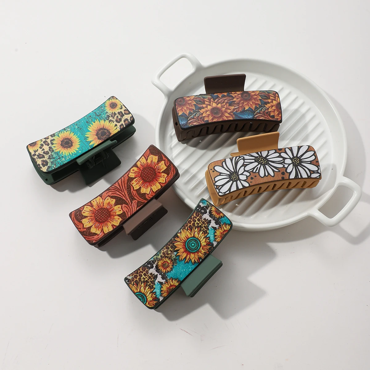 Western หนังผม Claw คลิปดอกทานตะวันดอกไม้ Square Claw คลิปสําหรับ Hairstyling Southwest พิมพ์ PU หนังอุปกรณ์เสริมผม