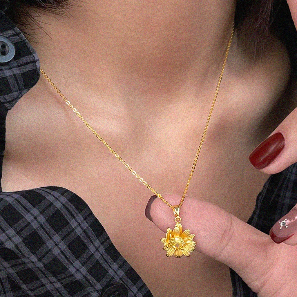 Ladies' Sunflower Flower Butterfly Zircon Clavicular Chain, Light Luxury and High Grade Necklace