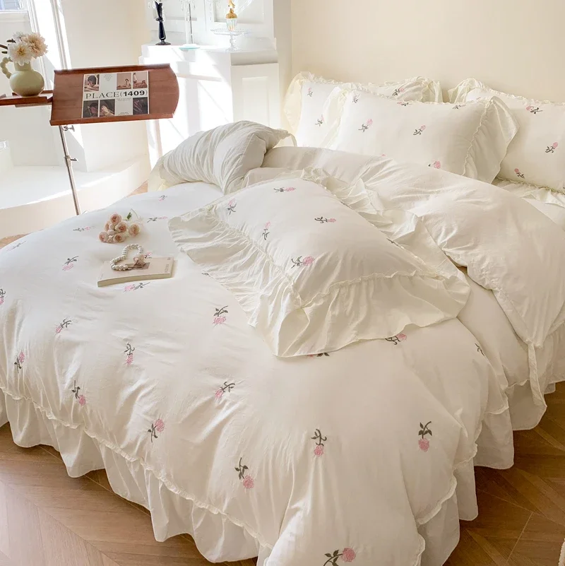 

Rose Flowers Embroidery Ruffle Lace Bedding Set for Girls, Washed Cotton Duvet Cover, Skin Friendly, Bed Sheet, Pillowcases