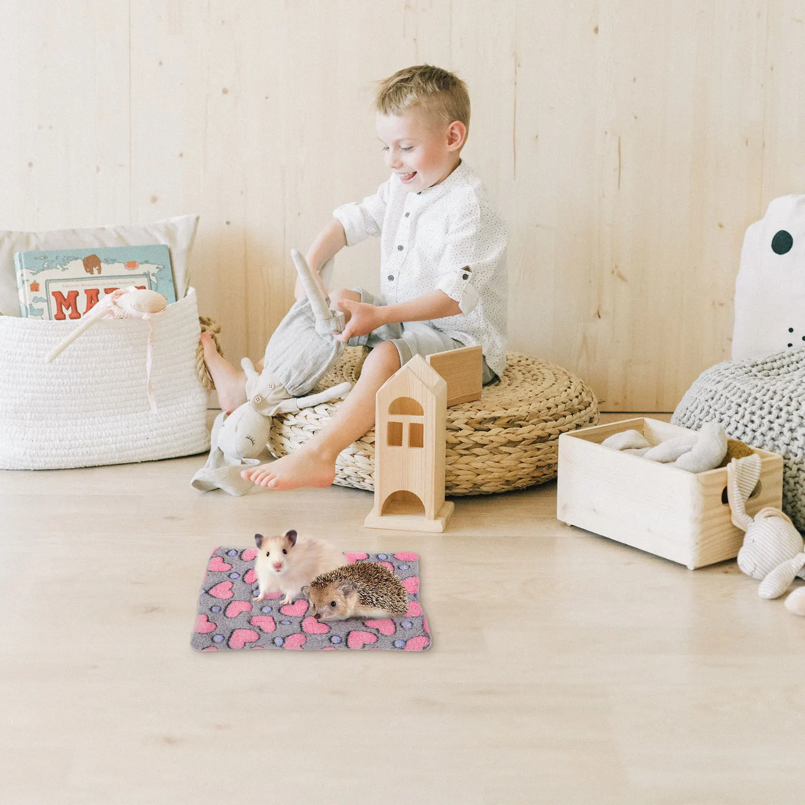 

2Pcs Pet Warm Cushion Large Hamster Bed Mat for Small Animals Guinea Pig Squirrel Hedgehog Rabbit Winter Sleep Pad