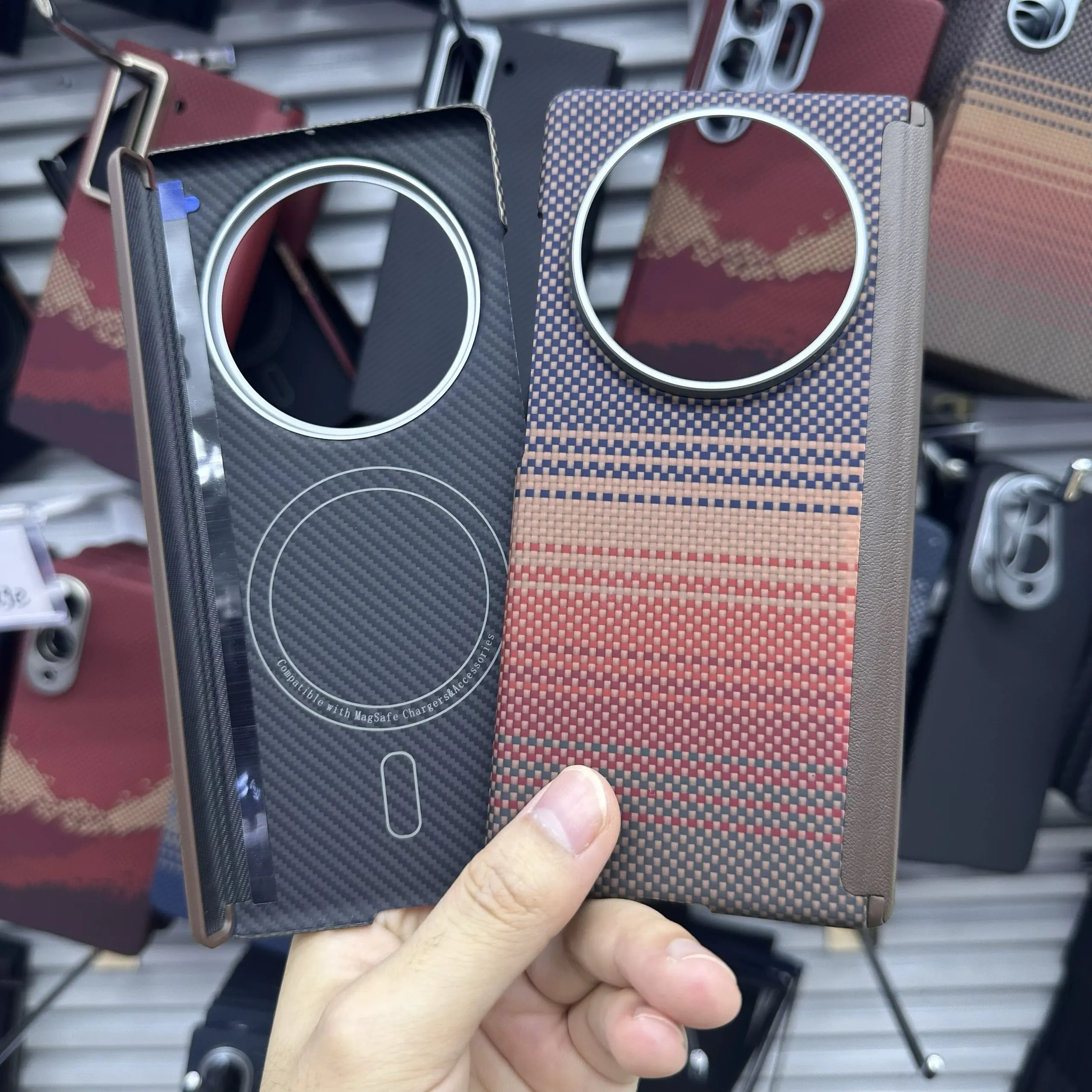 مناسب لهاتف vivo XFold5 القابل للطي، جراب هاتف كيفلر، غطاء حماية مغناطيسي من ألياف الكربون الأراميد ذو المحور الأوسط #6