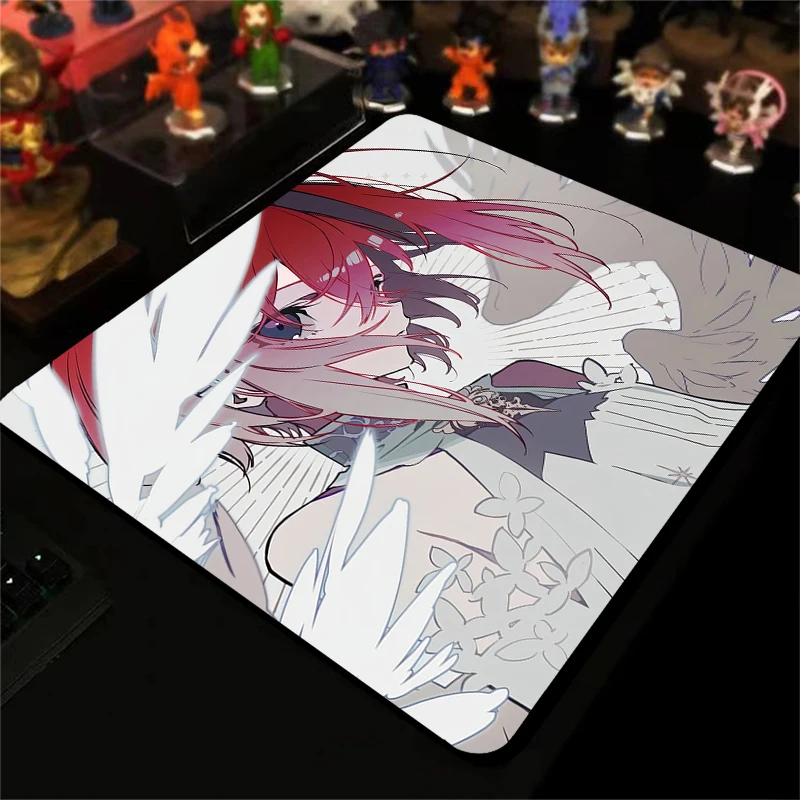 

E-Sports Mousepad Gamer Computer Gaming Mouse Pad Ultrafine Surface Premium Mouse Mat Professional Desk Mat 45x40CM Keyboard Pad