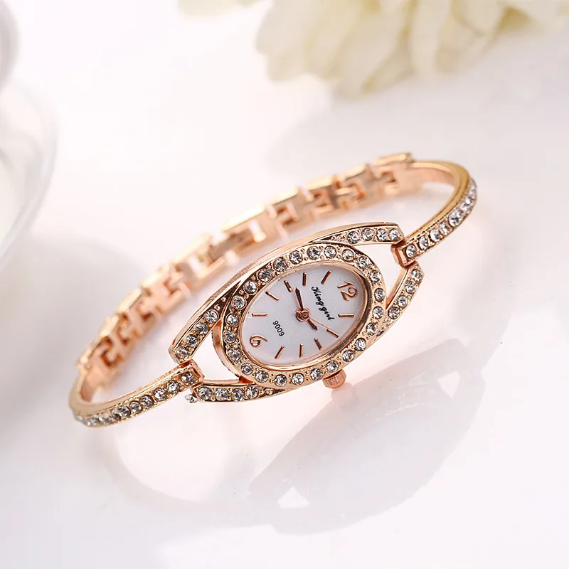 Fashion Casual Ladies Quartz Watch Small Dial Steel Strap Vintage Luxury Watch Ladies Belt Watch Rhinestone Calendar Watch