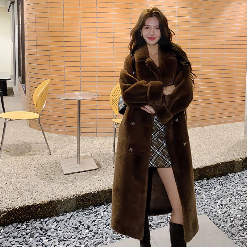 2025 ฤดูใบไม้ร่วงและฤดูหนาวหนายาวชุดเลียนแบบ Mink fur Coat ขนสัตว์แบบบูรณาการเป็นมิตรกับสิ่งแวดล้อมเสื้อขนสัตว์สําหรับสตรี