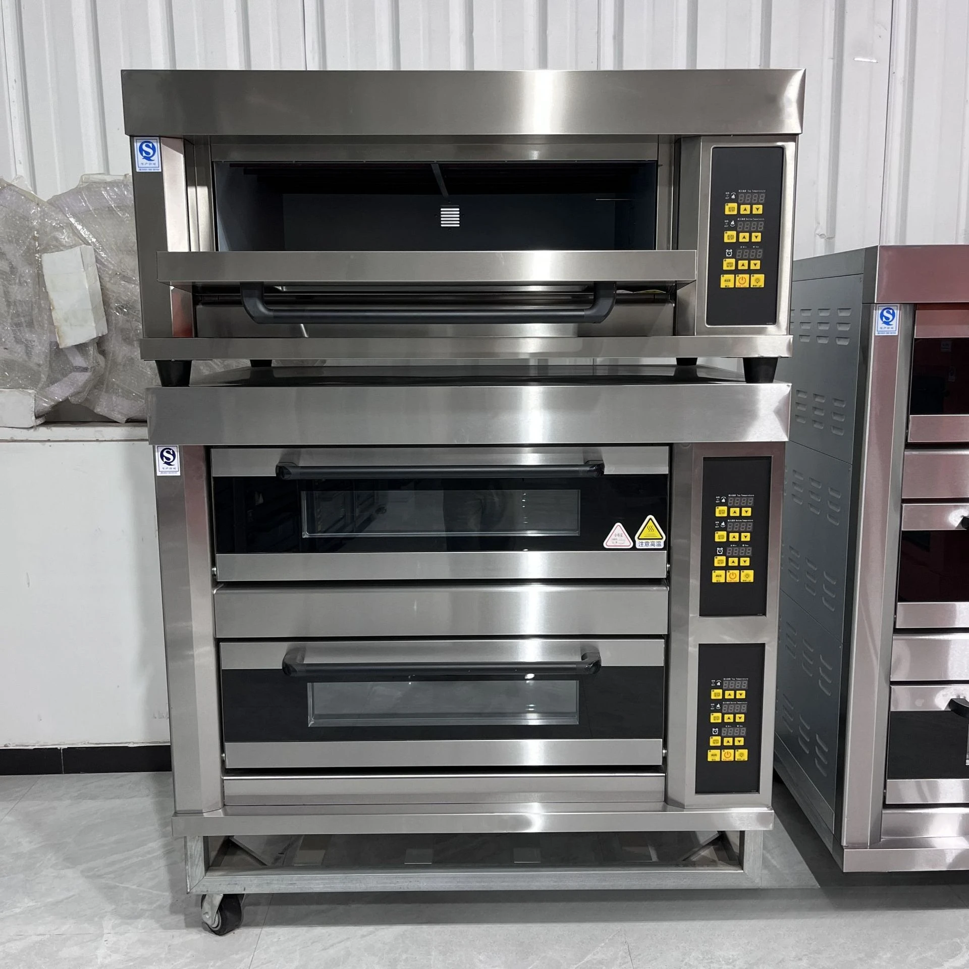 Oven Commercial three-layer six-plate nine-plate baking oven Large capacity three-layer naan cake large baking two-phase oven