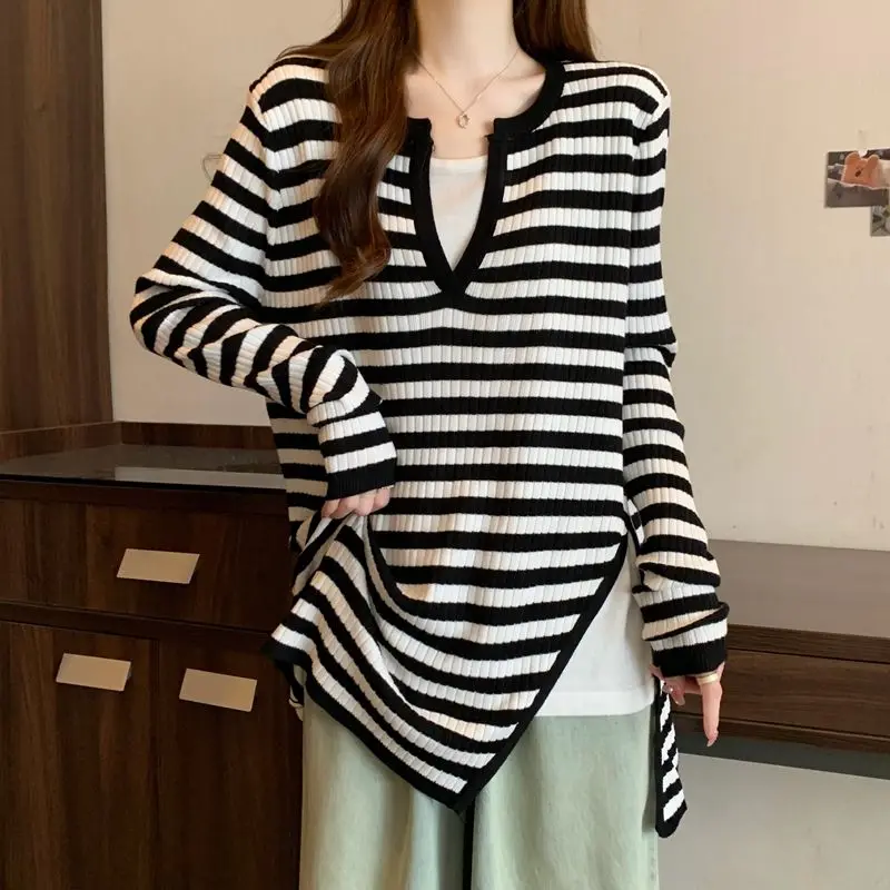 Fake Two-piece Split V-neck Striped Knit Sweater for Women's Spring Autumn Loose Slimming Belly Covering Versatile T-shirt Top